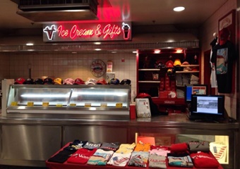 The Varsity, dogs allowed restaurants in Atlanta, pet friendly restaurants in Atlanta Georgia