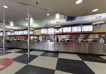 The Varsity, dogs allowed restaurants in Atlanta, pet friendly restaurants in Atlanta Georgia